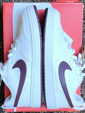 NWT Nike Borough Low Recraft (GS) Burgandy, White. Youth 6.5 Women’s 8